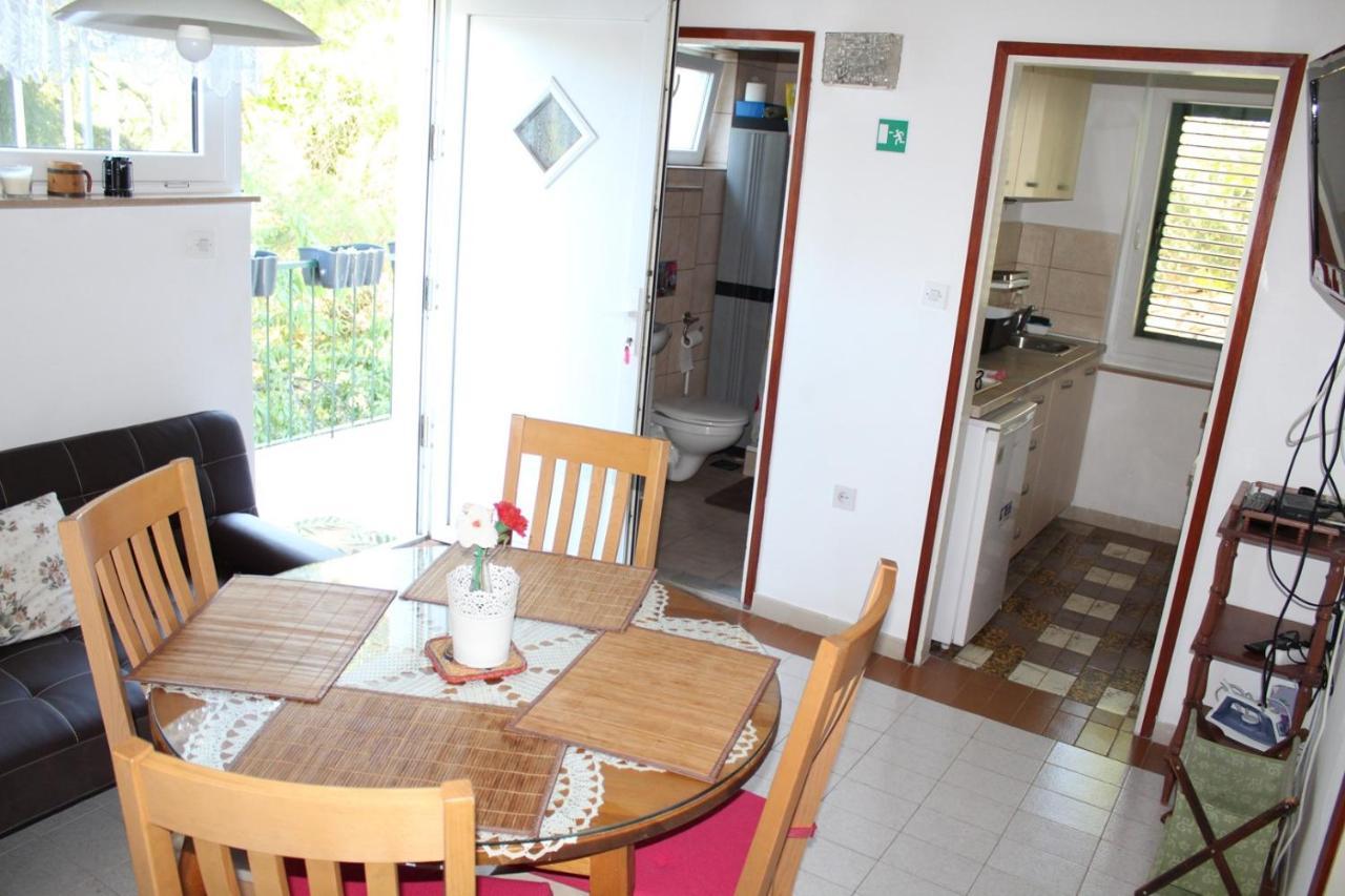 Apartments Demori Primosten Exterior photo